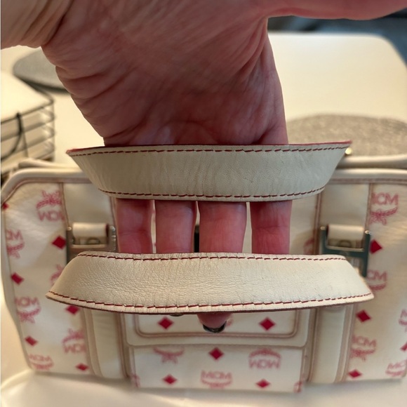 MCM Pink and White Boston Bag 🎀🎀​ - Picture 3 of 10
